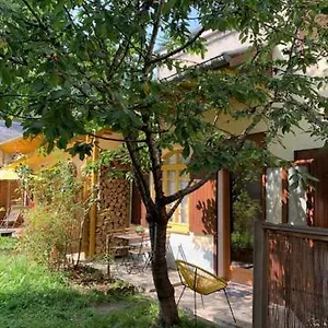  Appartement Sur Cour, Le Cerisier